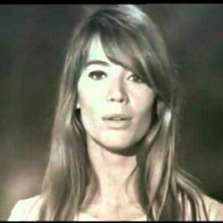 Des Ronds Dans Leau Chords by Francoise Hardy