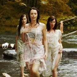 Didn't Leave Nobody But The Baby Chords by Emmylou Harris