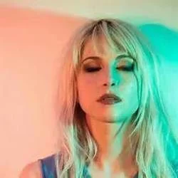 Simmer Ukulele Chords by Hayley Williams