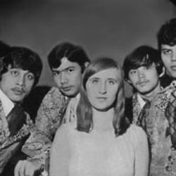 Green Tambourine Chords by Heather And The Thunderbirds