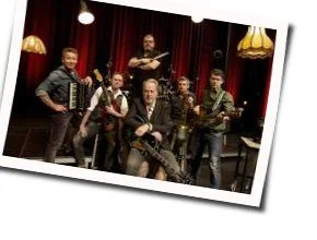 Eiland In De Reagen Chords by Rowwen Heze
