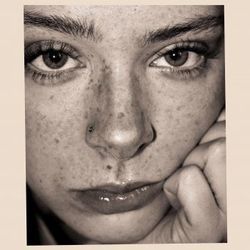 Little Less Love Chords by Holly Humberstone