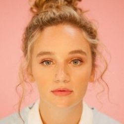 To The Moon Chords by Hollyn