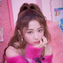 I ≠ Doll Chords by Huh Yunjin (허윤진)