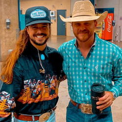 Long Live Cowgirls Chords by Ian Munsick