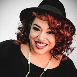 En La Cruz Medley Chords by Ingrid Rosario