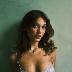 Isabel Van Gelder chords for Bathroom floor