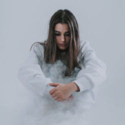 Em Troca Chords by Isadora Pompeo