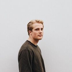 Privileg Chords by Ivo Martin