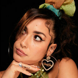 Izzi De-rosa chords for Love roulette