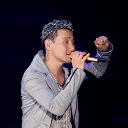 Lei Hoi Yi Hou 离开以后 by Jacky Cheung