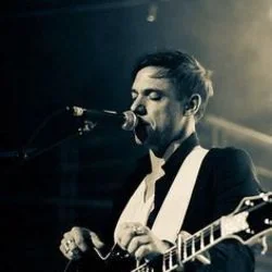 Moving On Live Chords by James