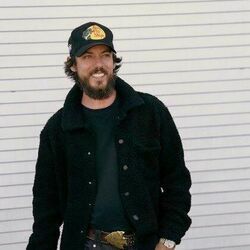 Love Don't Sleep Chords by Chris Janson