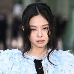 Love Hangover Chords by JENNIE