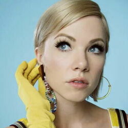 Keep Away Chords by Carly Rae Jepsen
