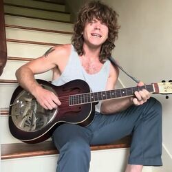 Don't Go Giving Up Chords by Jesse Welles