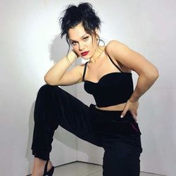 Price Tag Acoustic  Chords by Jessie J