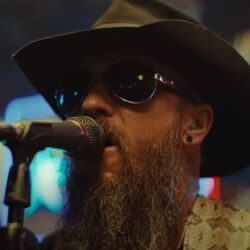It's A Long Way To The Top If You Wanna Rock N Roll Chords by Cody Jinks