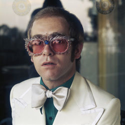 Pinky Bass Tab by Elton John