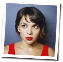 Everybody Needs A Best Friend Chords by Norah Jones