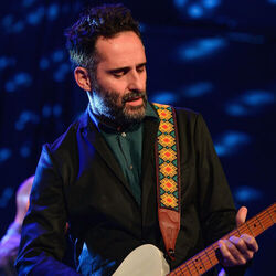 Derrumbe by Jorge Drexler