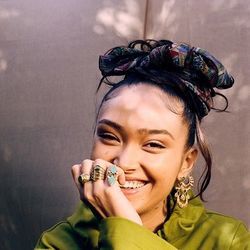 Trouble Chords by Joy Crookes