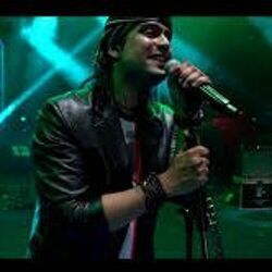 Tujhe Kitna Chahein Aur Hum Live by Jubin Nautiyal