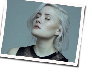 Stadt I'm Hinterland Chords by Madeline Juno