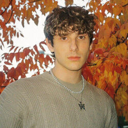 Worlds Collide Chords by JVKE