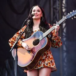 Moving Out (Ver3) Chords by Kacey Musgraves