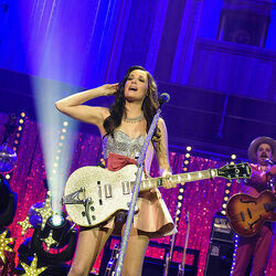 Cup Of Tea Live Chords by Kacey Musgraves