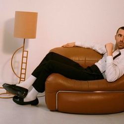 Caroline Chords by Miles Kane