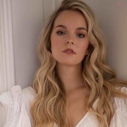 Karley Scott Collins chords for Brain on love