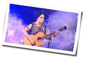 Já É Chords by Karola Nunes