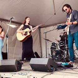 Stone Kite Live Chords by The Katherine Lavin Band