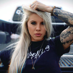 Tailgate Queen Chords by Katie Noel