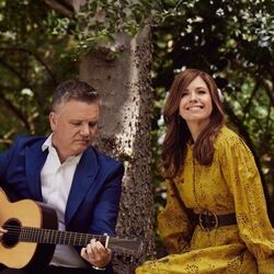 Here Is Love Vast As The Ocean Everlasting Praise by Keith & Kristyn Getty