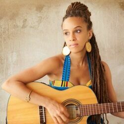 Slow Down Chords by Kelissa