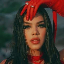 Tsunami Chords by Kenia Os