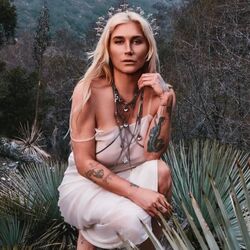 Boogie Feet Chords by Kesha