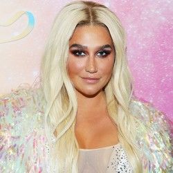 Chasing Thunder Chords by Kesha