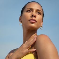 Paper Flowers Chords by Alicia Keys
