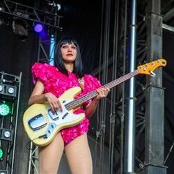 A Love International Bass tabs by Khruangbin