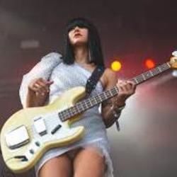 Dern Kala Bass tabs by Khruangbin