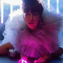 Hi-def Distance Romance Chords by Kimbra