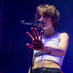 Back Of A Cab Chords by King Princess