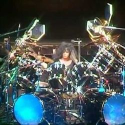 Kiss bass tabs for King of hearts