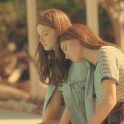 Girls Like Girls  Chords by Hayley Kiyoko