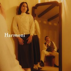 Harmoni by Krisna Trias