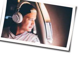 Carry Me Chords by Kygo